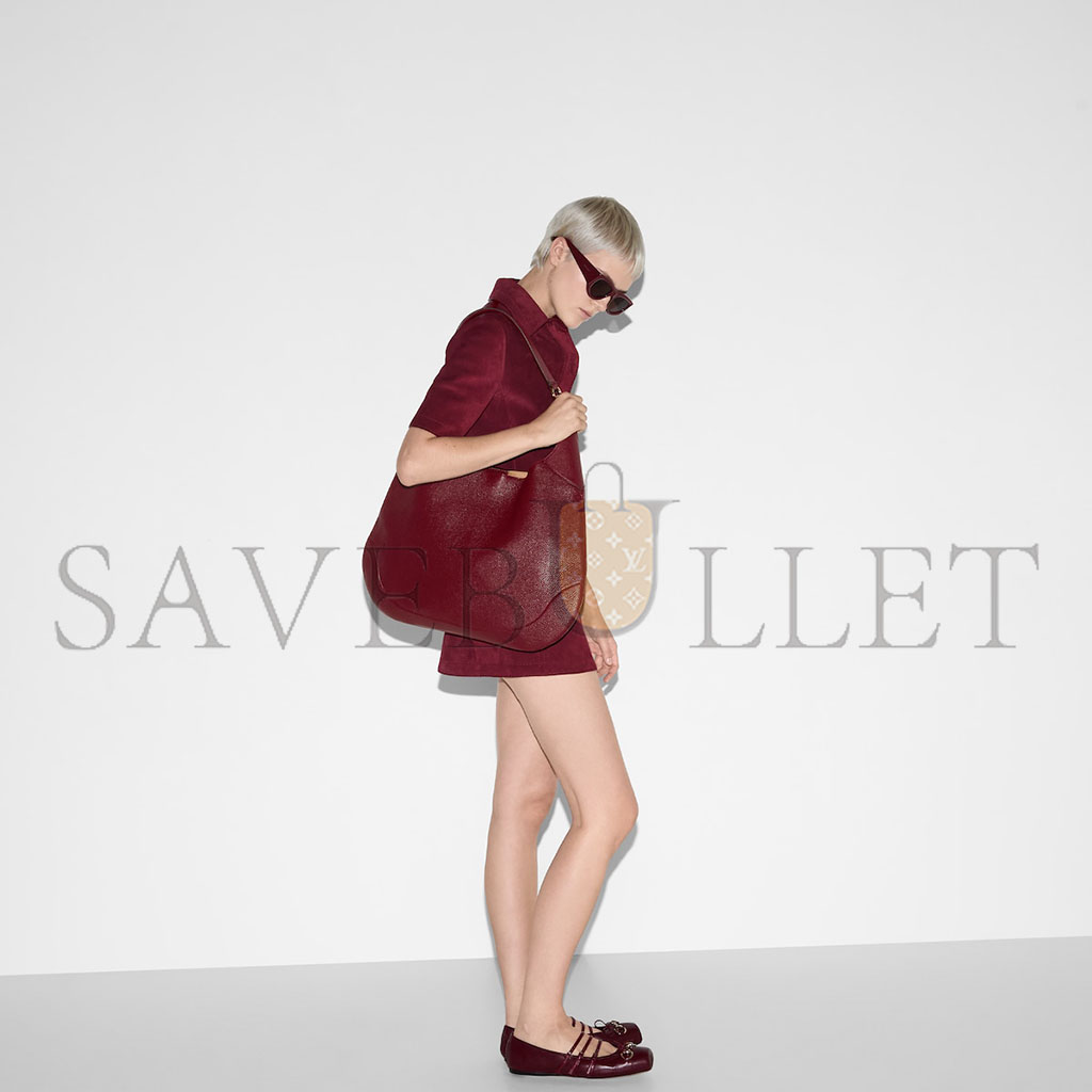 G*u*i b medium shoulder bag ‎820169 (49*46*4cm)